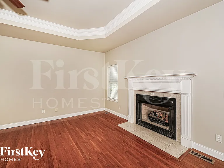 120 Pine Springs Rd — Photo 4