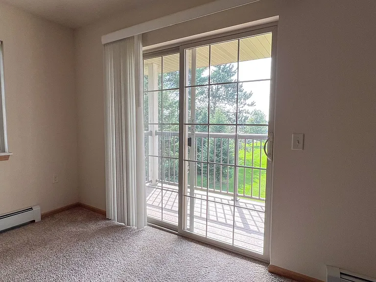 1201 N Memorial Drive 2401 Semling Dr — Photo 25