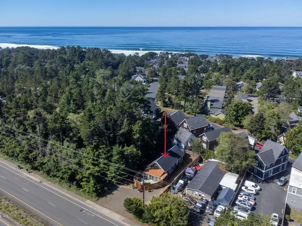5045 N Us Hwy #101, Depoe Bay, OR 97341