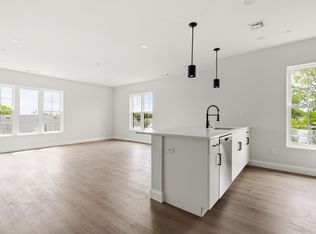 The 103, Lynn, MA 01905