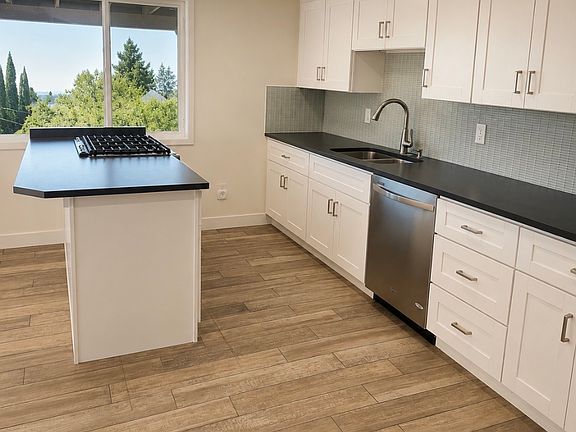 4th image of 2459 E Catalina Dr