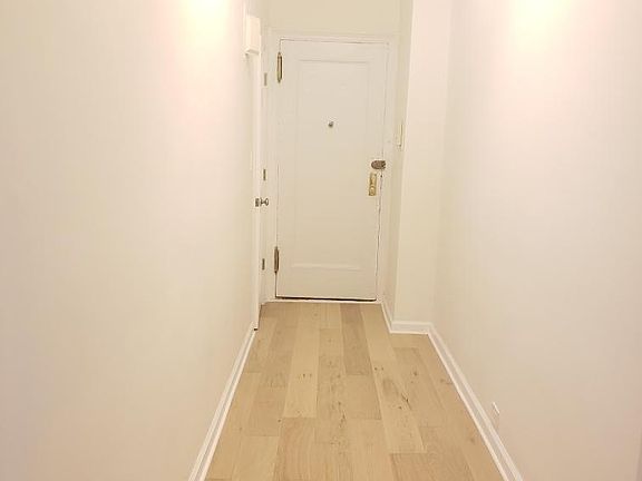 4th image of 504 W 110th St #3O