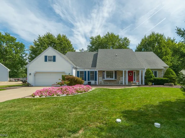 747 Firestone Dr, Avon Lake, OH 44012