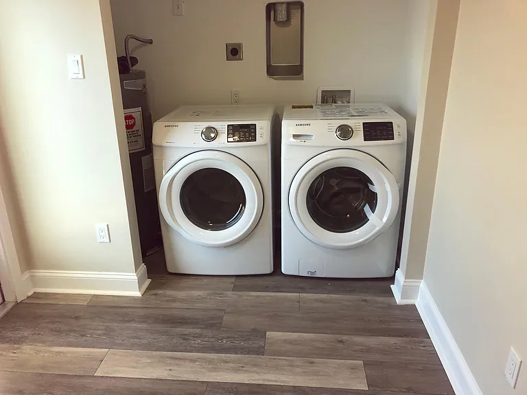 2419 W Lemon St #A — Photo 16