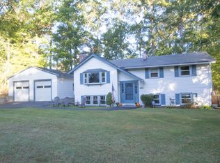 93 Langholm Dr, Nashua, NH 03062