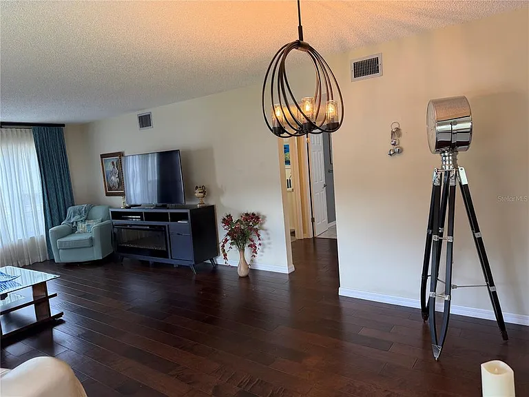 2426 Ecuadorian Way #40 — Photo 6
