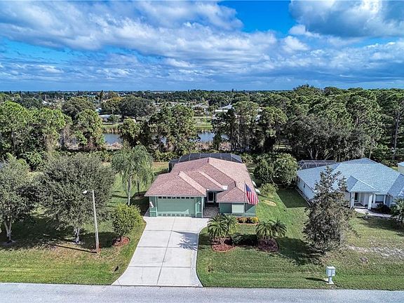 3rd image of 1754 Walden Ct