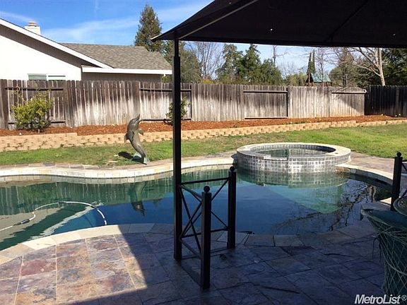 5th image of 2895 Canterbury Cir