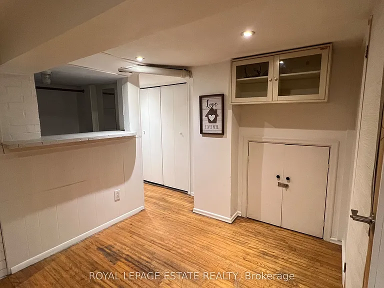 372 Victoria Park Ave — Photo 11