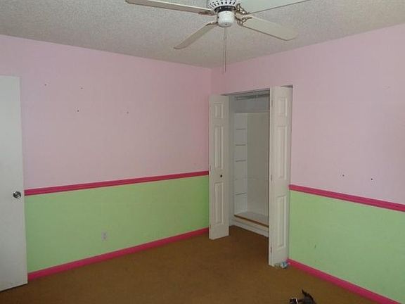 4th image of 4681 Blue Pine Cir