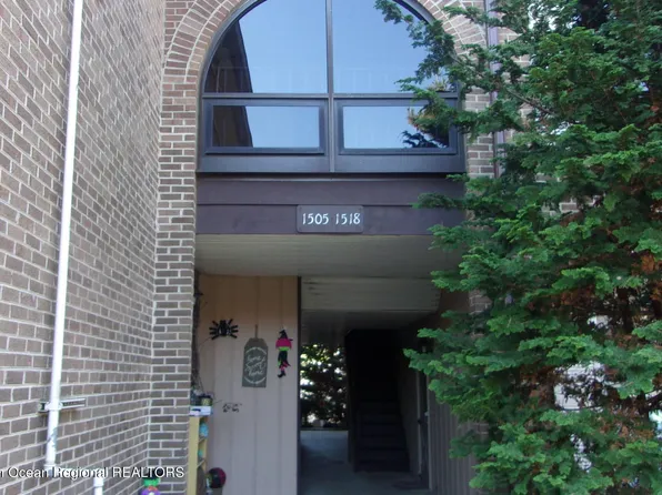 1505 Wellington Place, Aberdeen, NJ 07747