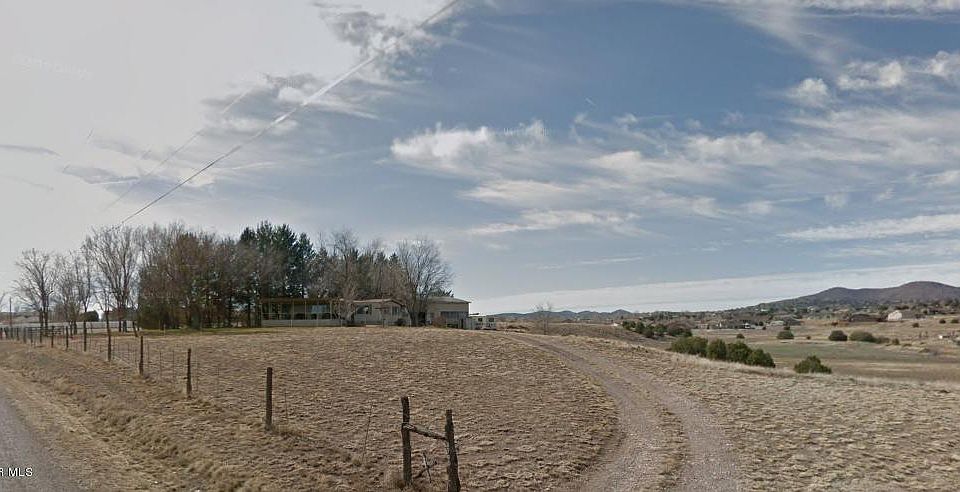 2nd image of 3760 N Reed Rd