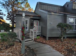 7402 Windward Dr, New Bern, NC 28560