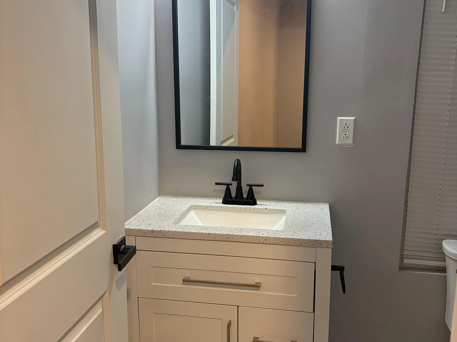 4 bed, 1.5 bath, 1120 sqft, $866 — Photo 4