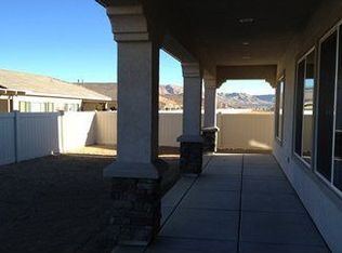 11045 Phoenix Rd, Apple Valley, CA 92308