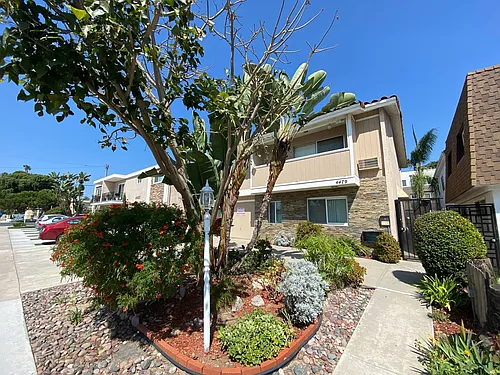 4479 Kansas St Photo 1