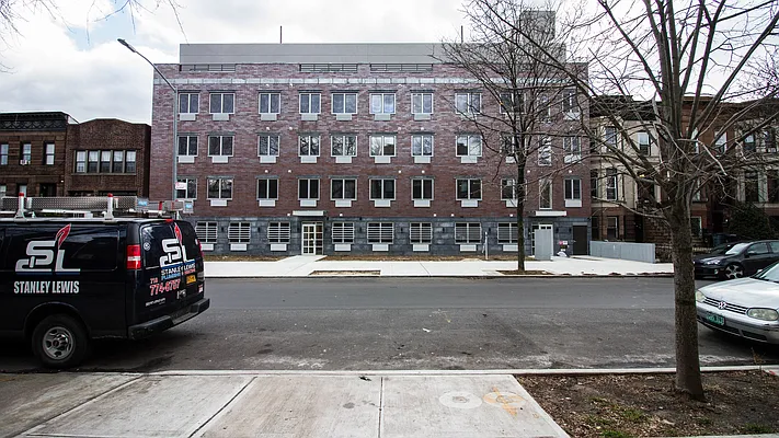 Rented by Nooklyn NYC LLC | media 45