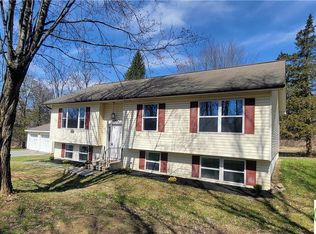 1111 Delabole Junction Rd, Pen Argyl, PA 18072