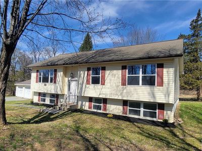 1111 Delabole Junction Rd, Pen Argyl, PA, 18072