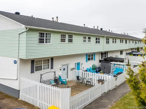 418 Tartan St, Saint John, NB E2K 2R7