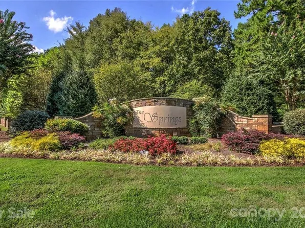 215 Cascading Creek Trl, Denton, NC 27239