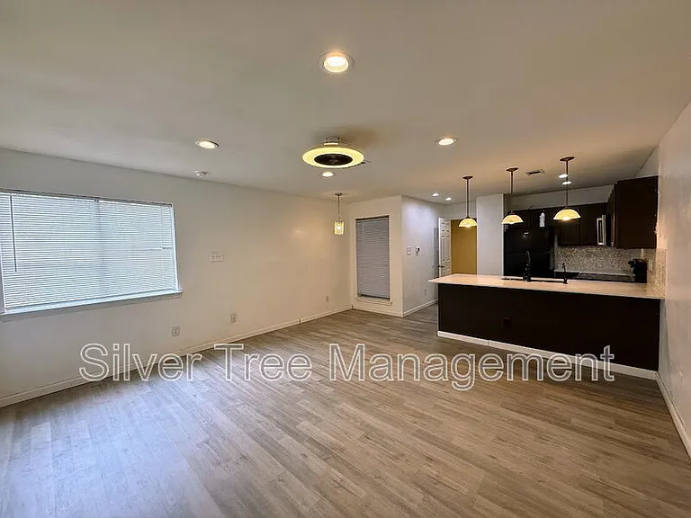 9835 Walnut St #102 — Photo 4