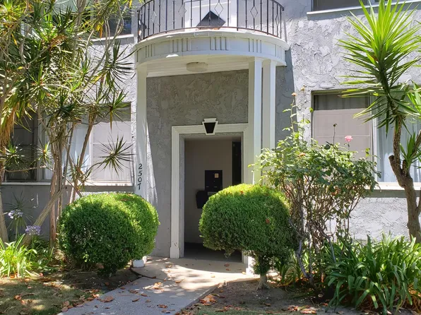 2507 N Beachwood Dr #4, Los Angeles, CA 90068