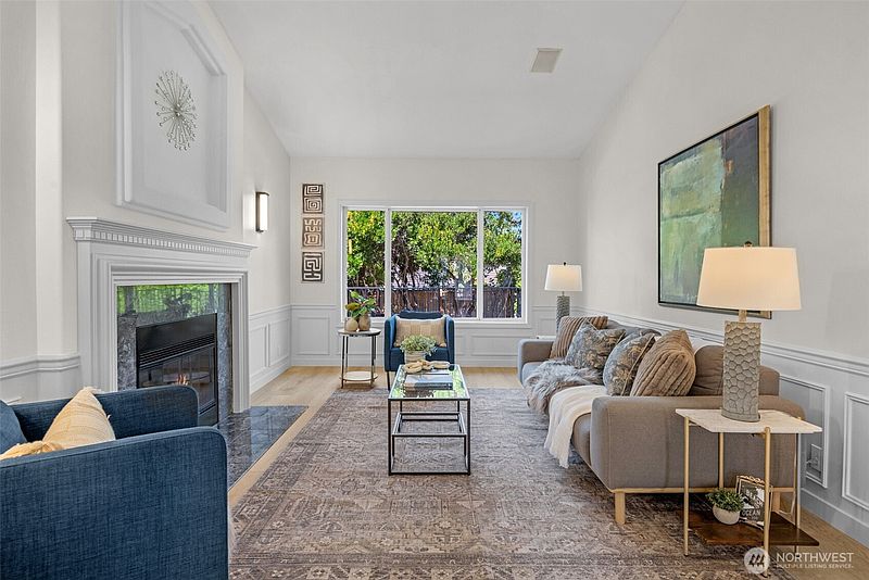 4th image of 2145 Clover Court