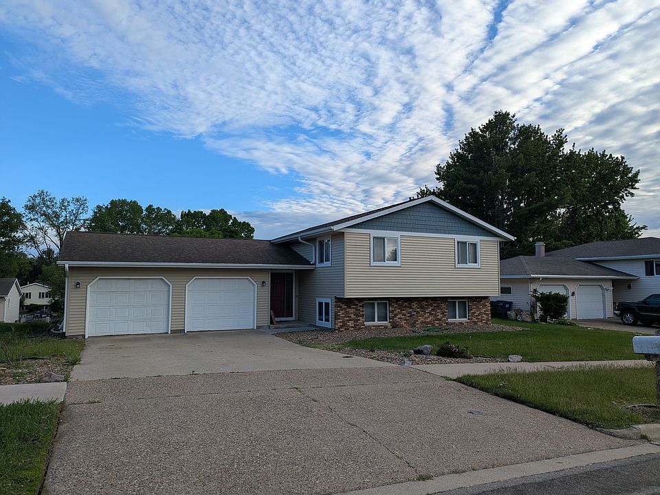 1st image of 610 Vilas St