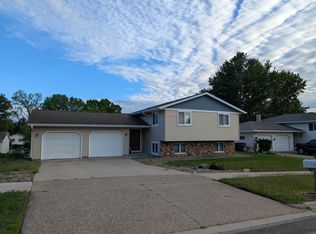 610 Vilas St, Onalaska, WI 54650