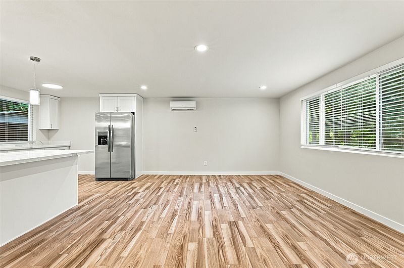 3rd image of 11030 Tempo Lake Drive SE