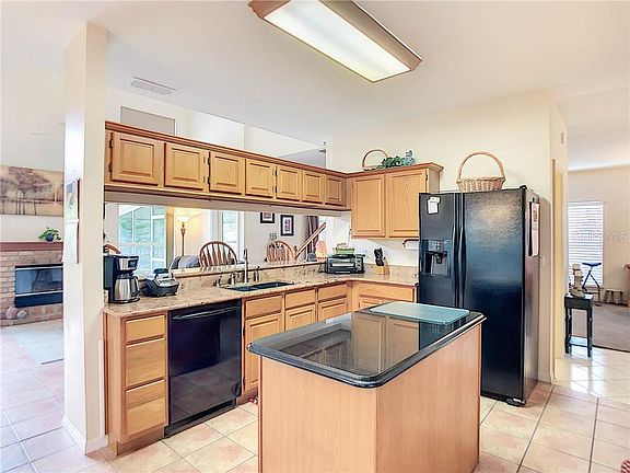3rd image of 5439 Endicott Pl