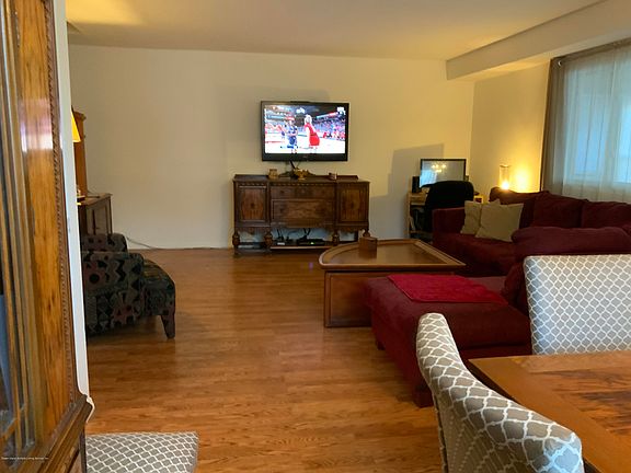 3rd image of 39A Armond St #26