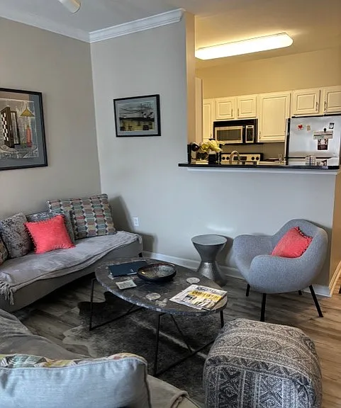 1000 Providence Pl #322 — Photo 3