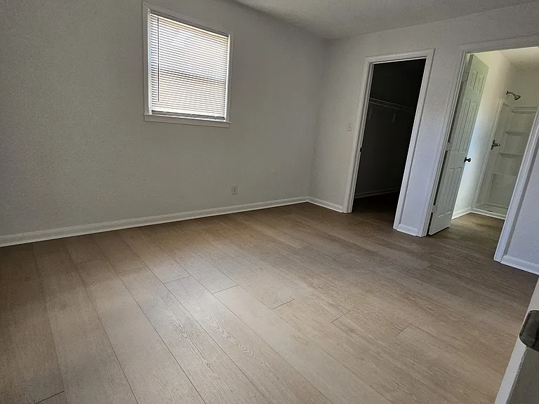 904 Rudee Ave — Photo 5