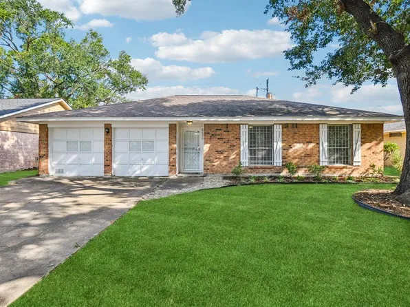 6006 Hoover St, Houston, TX 77092