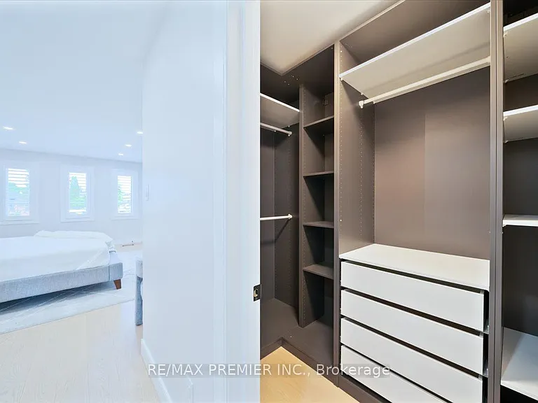157 Jeanne Dr — Photo 31