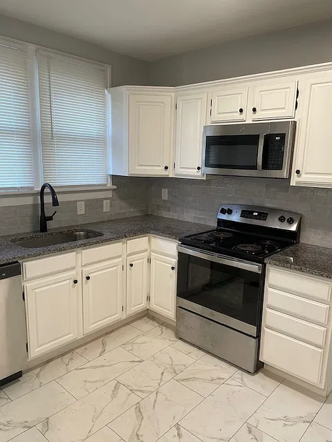 2 bed, 1200 sqft, $1,200 — Photo 1