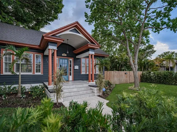 2536 Burlington Ave N, Saint Petersburg, FL 33713
