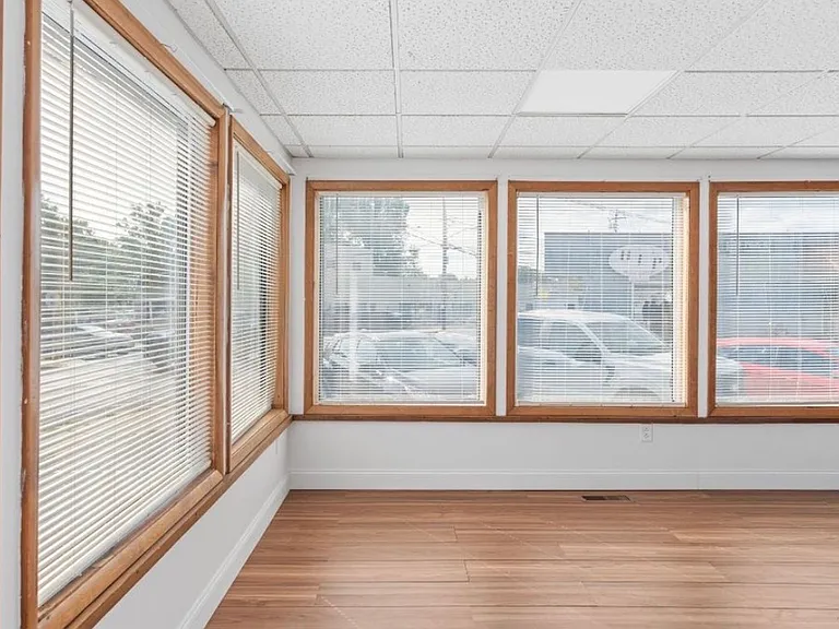 157 Harry L Dr #1 — Photo 5