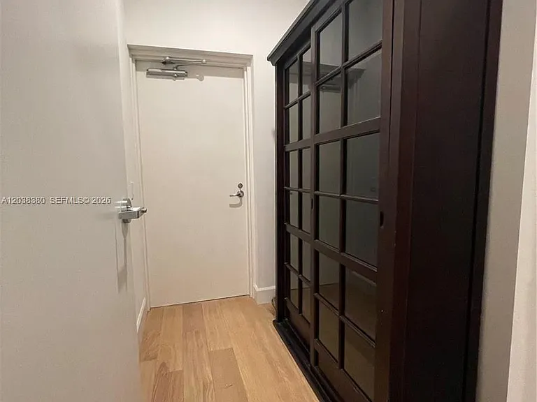 601 NE 27th St #201 — Photo 18