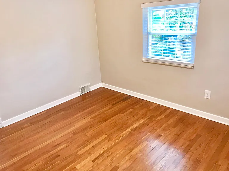 400 Duquesne Dr — Photo 26