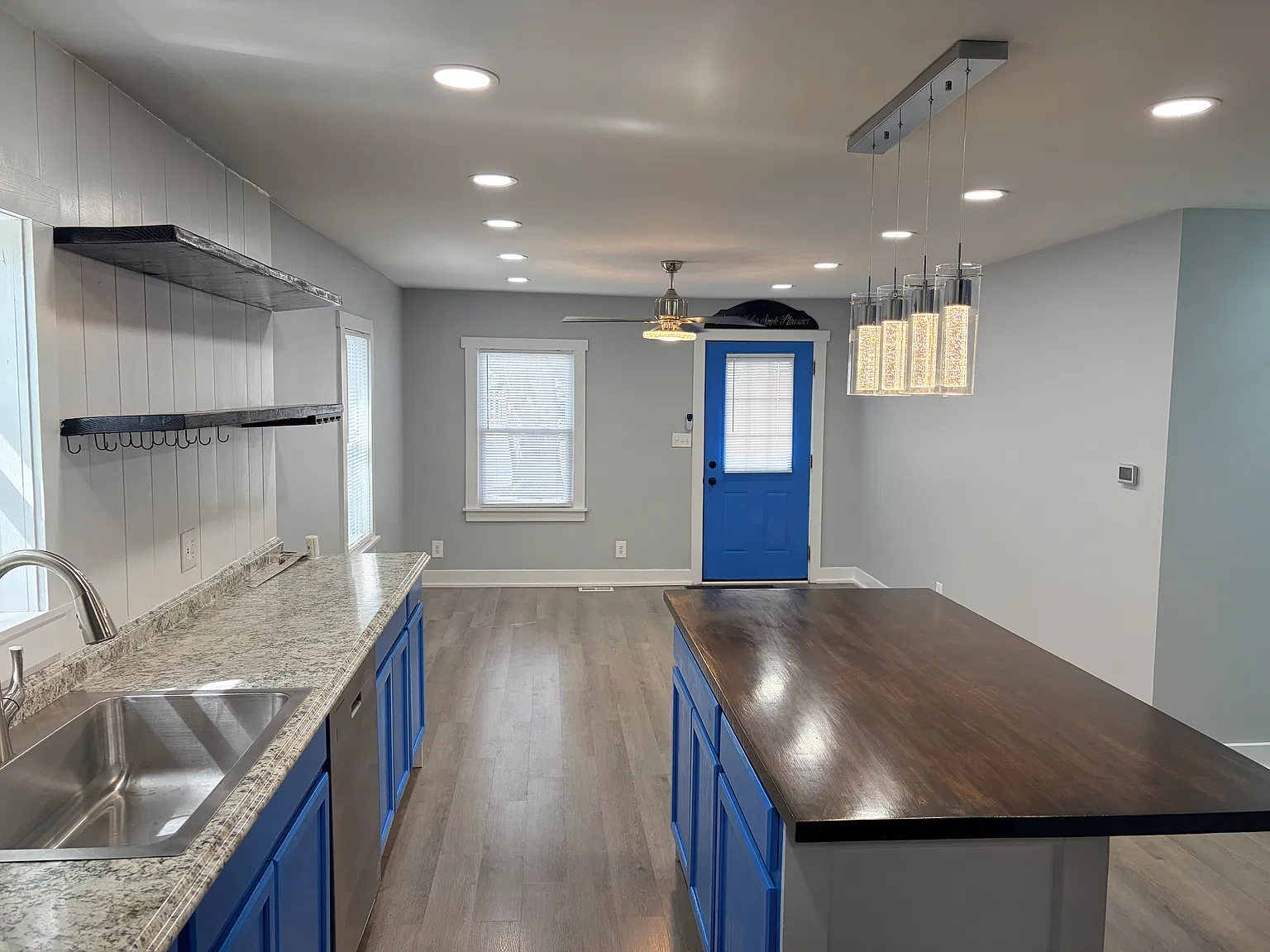 3 bed, 1110 sqft, $1,250 — Photo 2