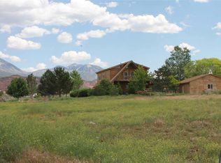 322 E Coronado Ln, Moab, UT 84532