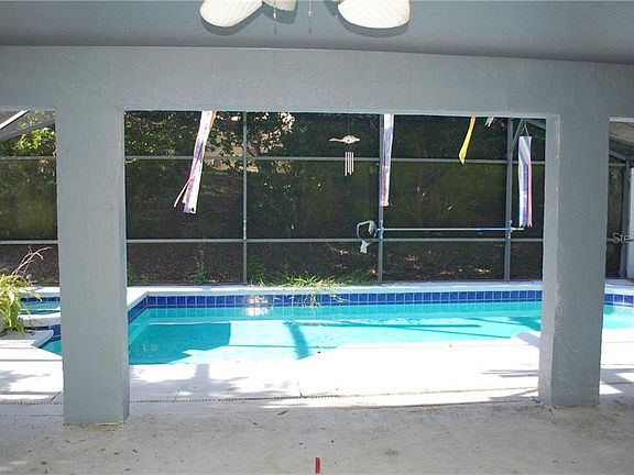 2nd image of 2686 Sunbury St