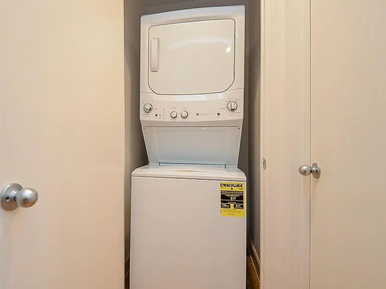 11315 S Main St #301 — Photo 14