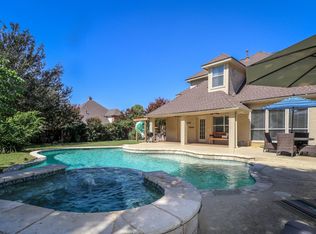 302 Sterling Ct, Southlake, TX 76092