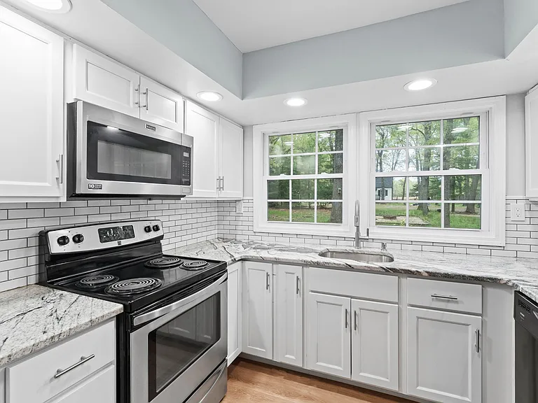 329 E Veterans Hwy — Photo 12