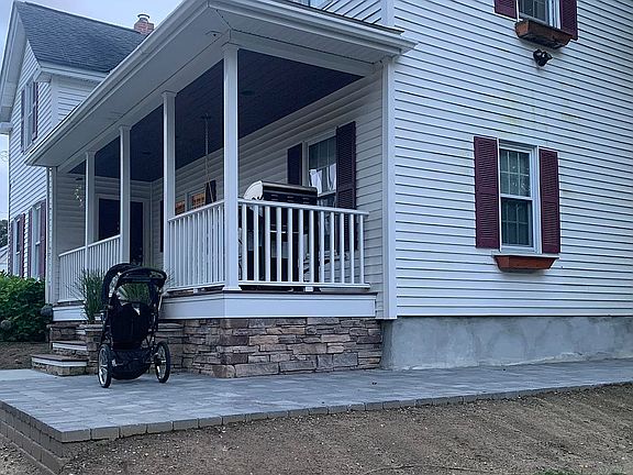 4th image of 24 Lincoln Ave