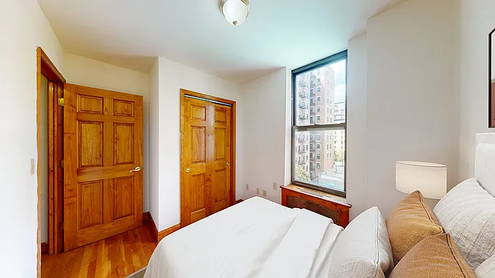 Rented by Bond New York | media 9